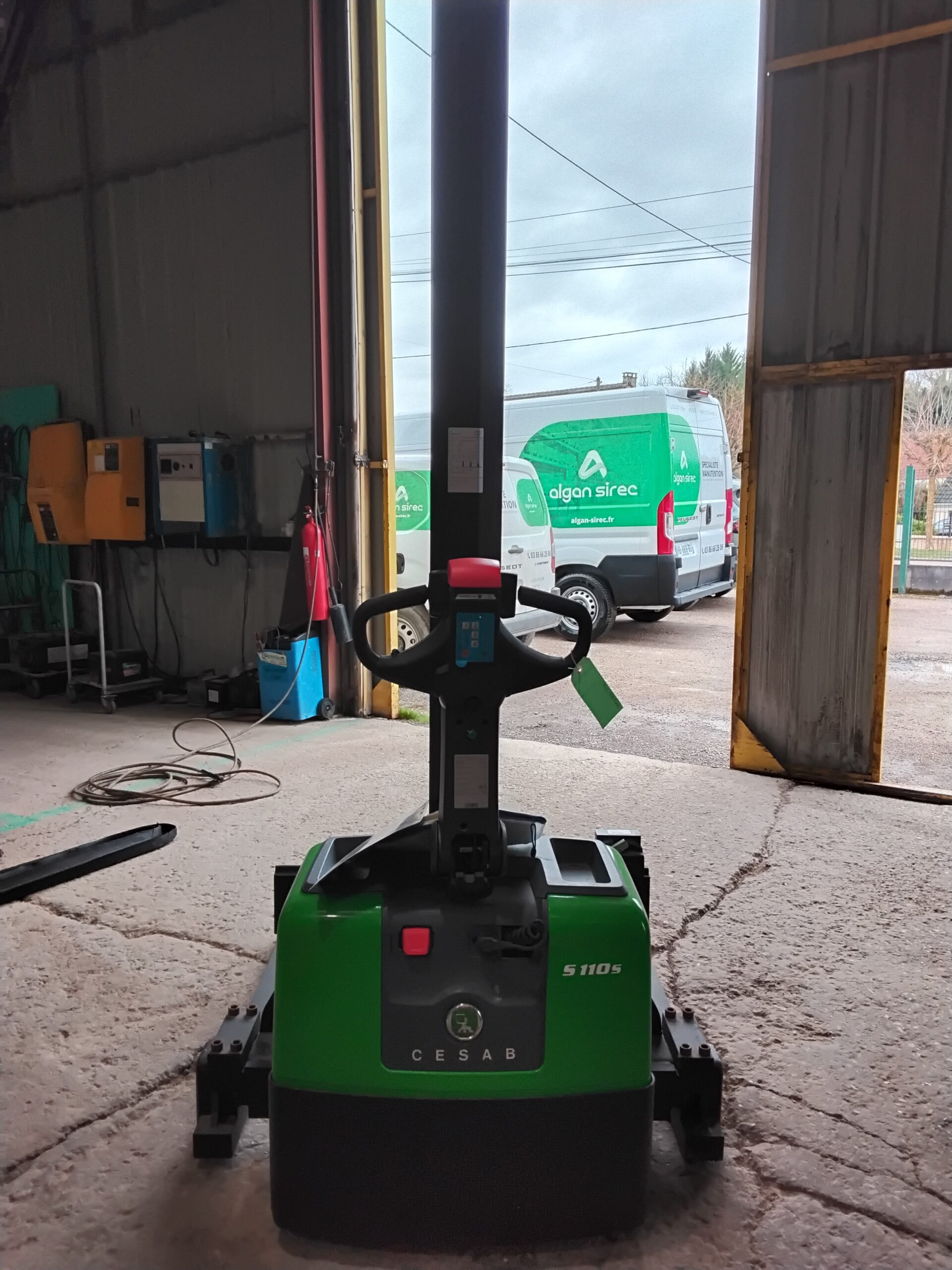 Gerbeur 1t électrique poutre Cesab S110S – Image 3