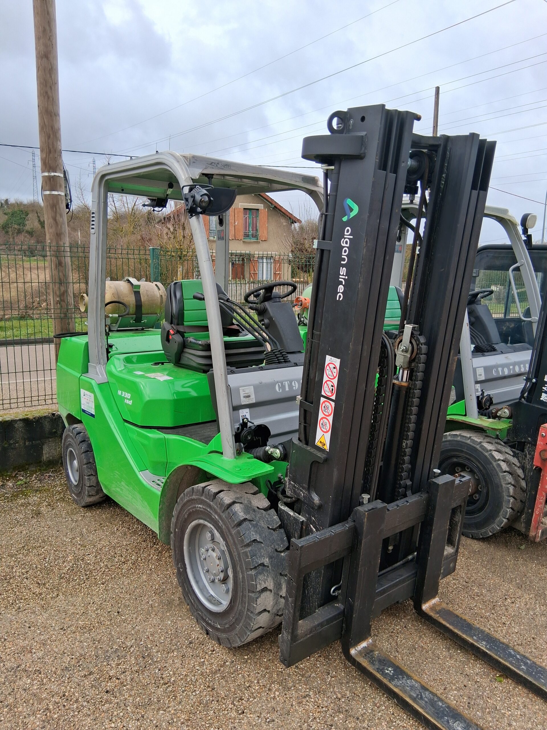 Chariot élévateur 3t gaz Cesab